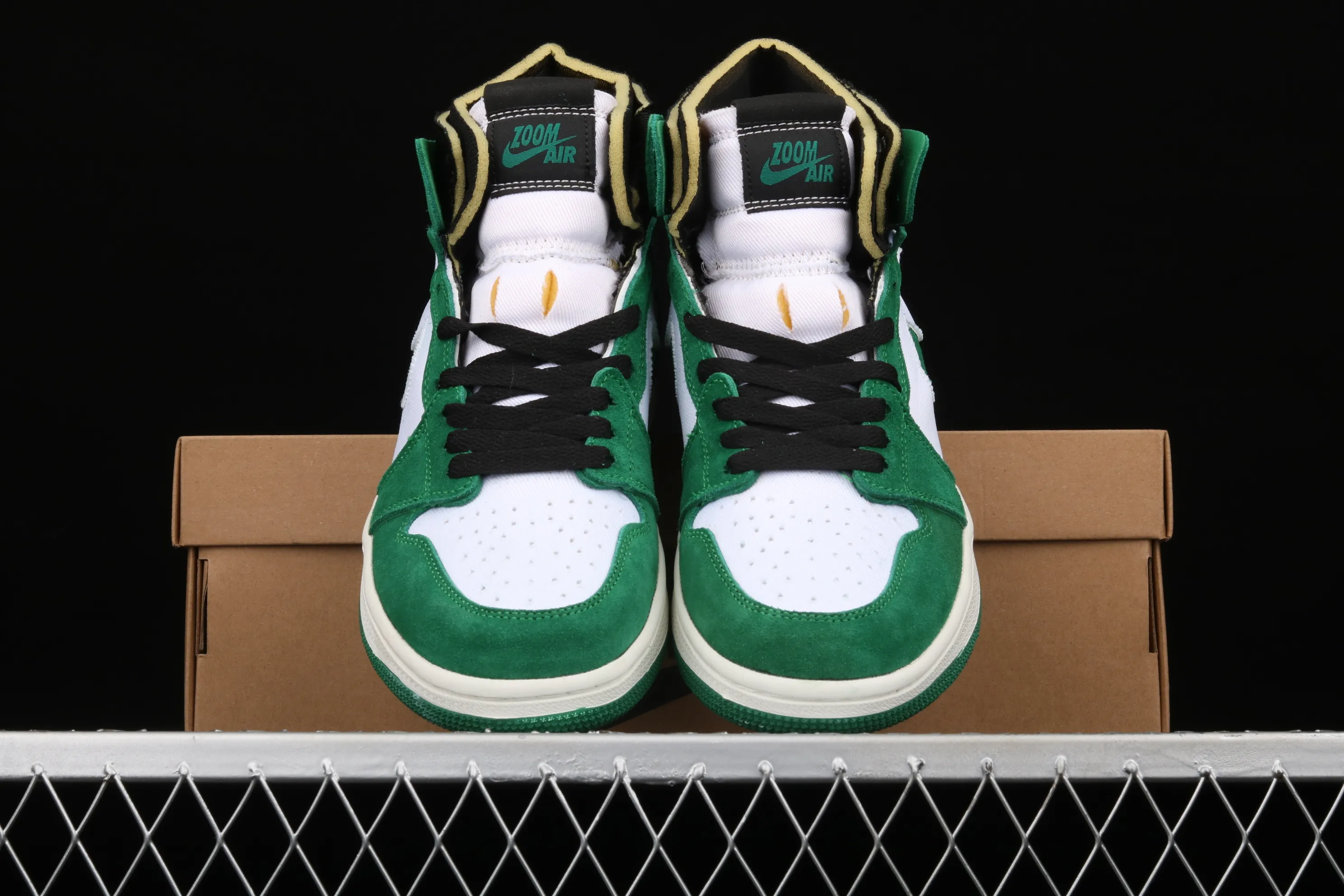 All categories Air Jordan Jordan series basketball shoes Air Jordan 1 High Z version Air Jordan 1 Zoom CMFT "Stadium Green" AJ1 Joe 1 white and green stitching CT0978-300